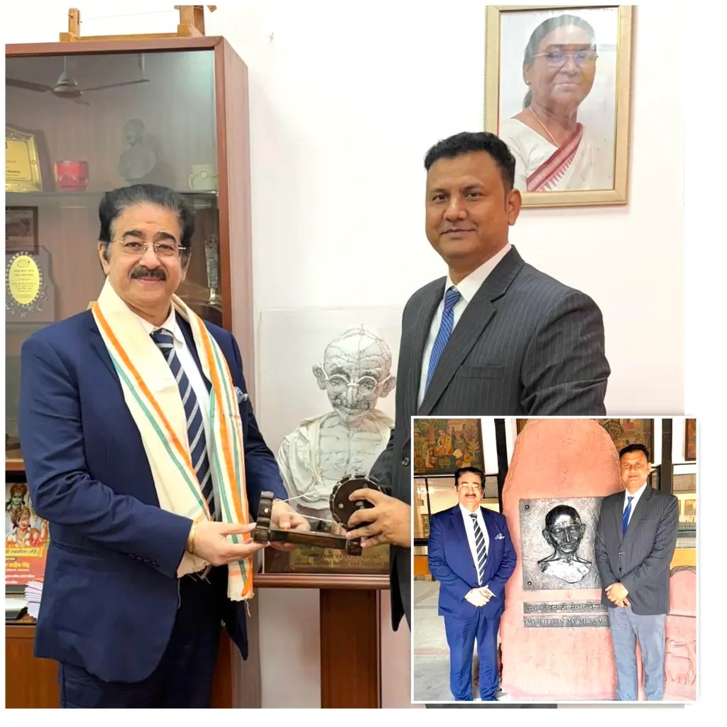 Dr. Sandeep Marwah Honoured by Gandhi Smriti & Darshan Samiti at Rajghat 1 Dr. Sandeep Marwah Honoured by Gandhi Smriti Darshan Samiti at Rajghat