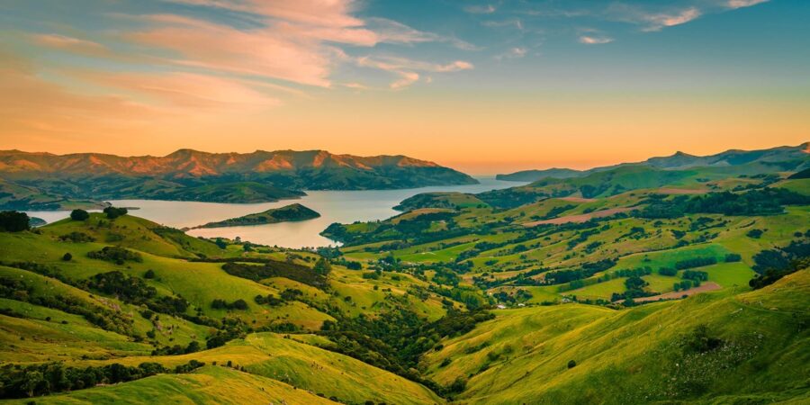 What Are the Top-Rated New Zealand Tours for Adventure and Sightseeing? 1 new zealand tours