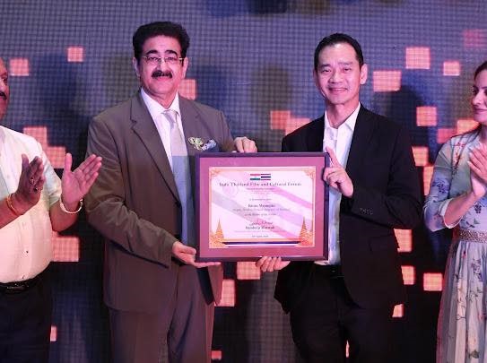 Sandeep Marwah Presents Patronship of Indo Thai Film and Cultural Forum to Kiran Moontin 1 Sandeep Marwah Presents Patronship of Indo Thai Film and Cultural Forum to Kiran Moontin