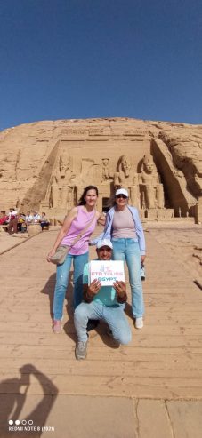 Half Day Tour to Giza Pyramids and Sphinx with ETB Tours Egypt