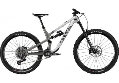 2024-Canyon-Spectral-CF-8-KIS-Mountain-Bike-01