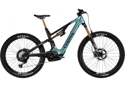 2024-canyon-spectral-on-cfr-electric-mountain-bike-01