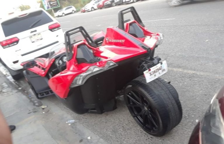 Polaris rojo chulisimo en alquiler, rentalo ya!