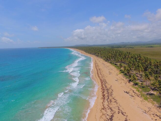 Terrenos lineales a la playa en venta, todo el pais!