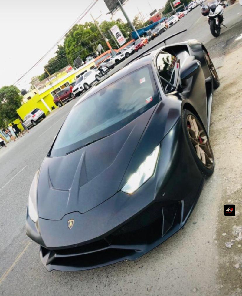 Ferraris y otros carrros deportivos en alquiler, todo rd!