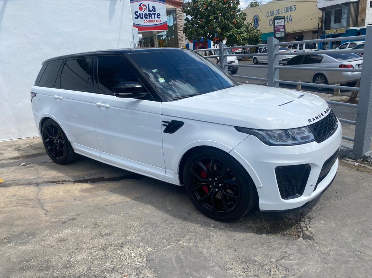 Vehiculo dañado? Alquiler carros y jeepetas todo el pais!