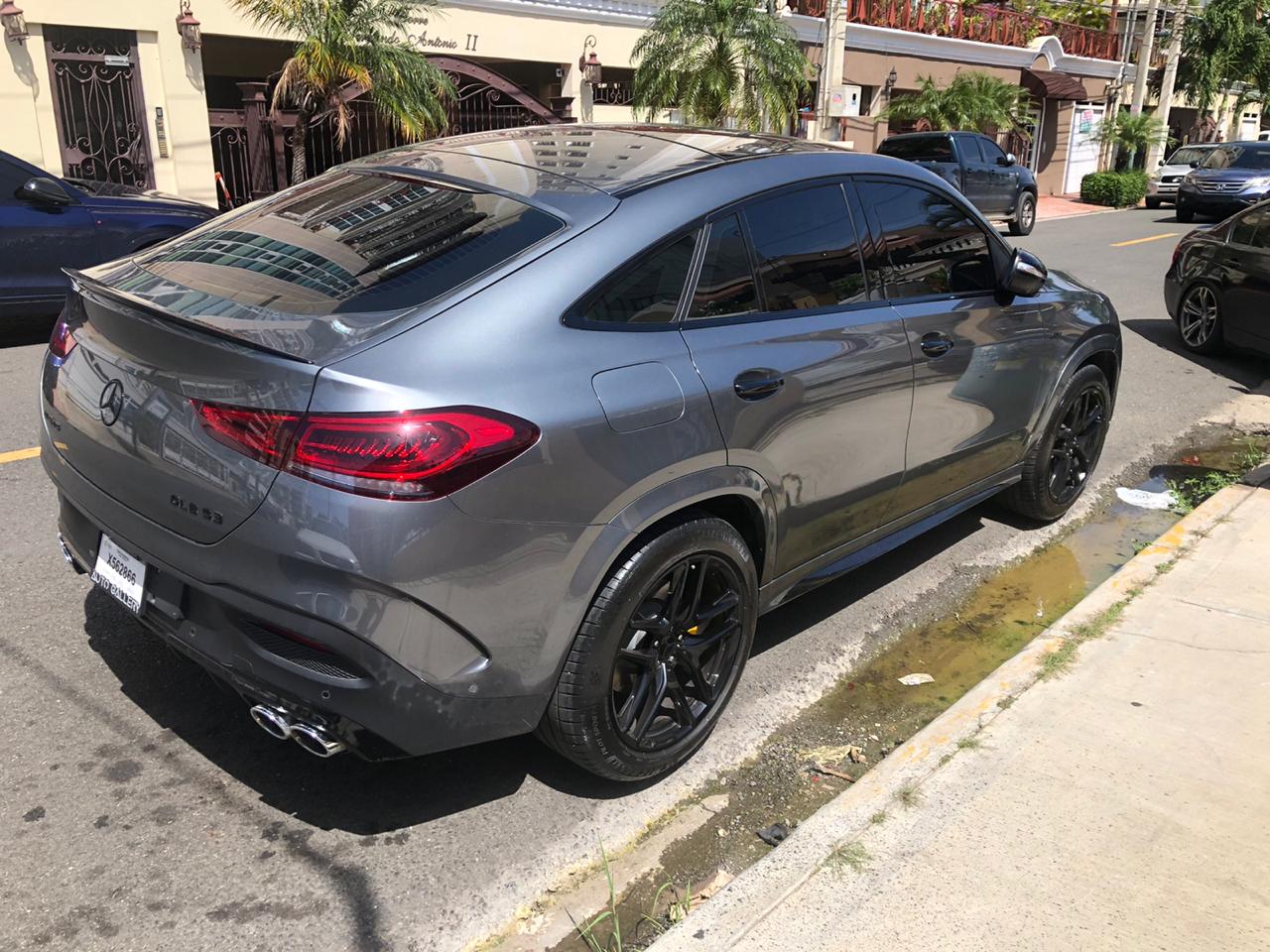 Vehiculo dañado? Alquiler carros y jeepetas todo el pais!