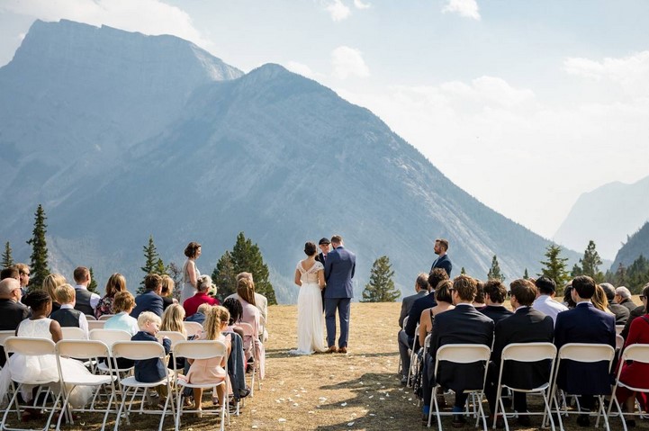 Discover Intimate and Iconic Wedding Venues Across Alberta’s Mountain Landscape