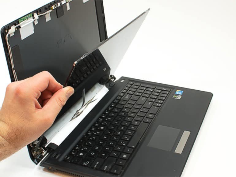 Broken Laptop screen replacement with new at from kshs 7500