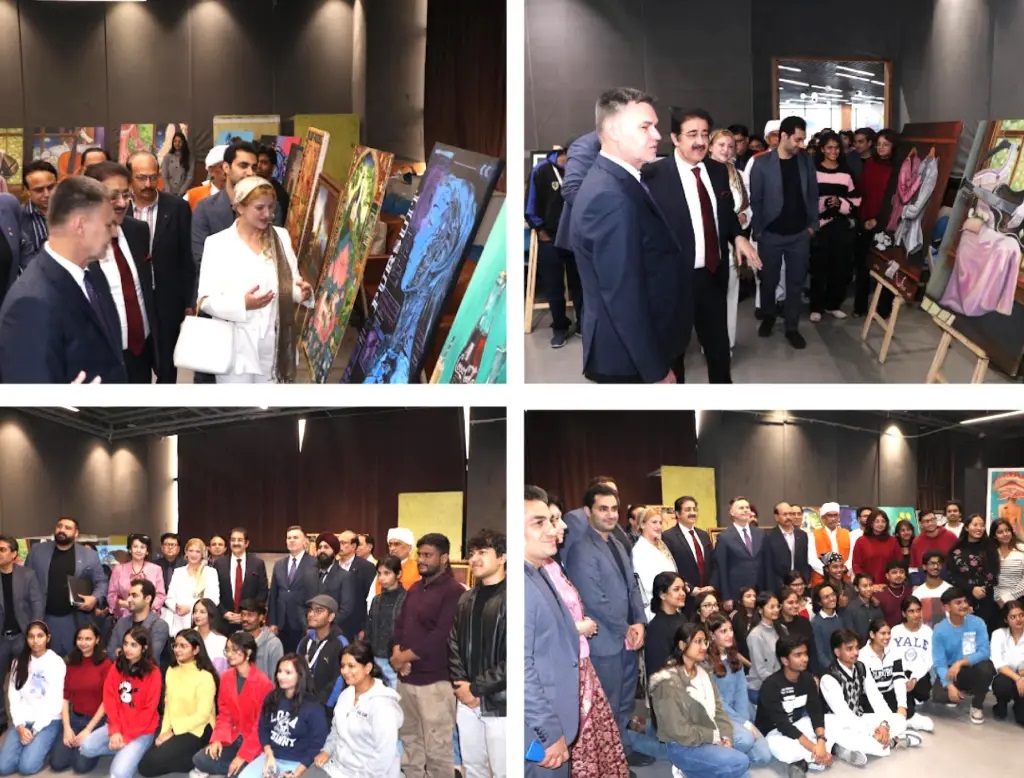 AAFT Presented Painting Exhibition to commemorate the 36th Anniversary of the Velvet Revolution of Slovakia