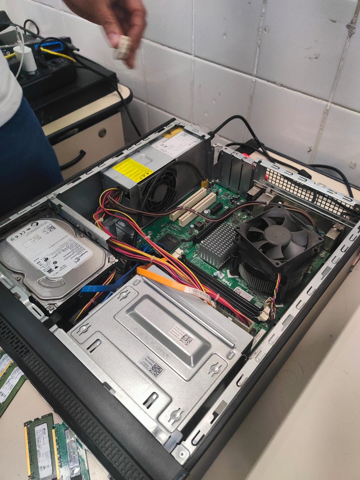 refurbished laptops sunshine coast