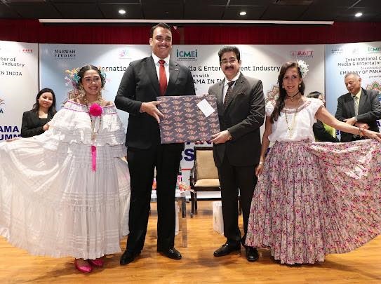 Ambassador of Panama Honours Dr. Sandeep Marwah for Seven Iconic Years of Leadership in Indo-Panama Cultural Relations