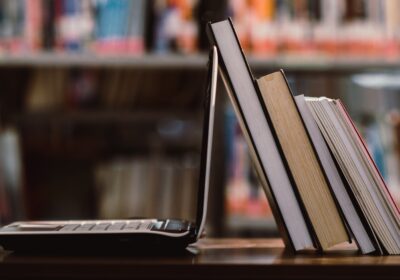 laptop-computer-book-workplace-library-room1