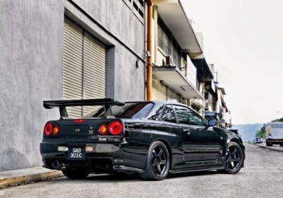 Staging_NissanR34GTR_001
