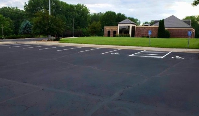 Sealcoating Near Columbus, OH for Residential and Commercial Pavement