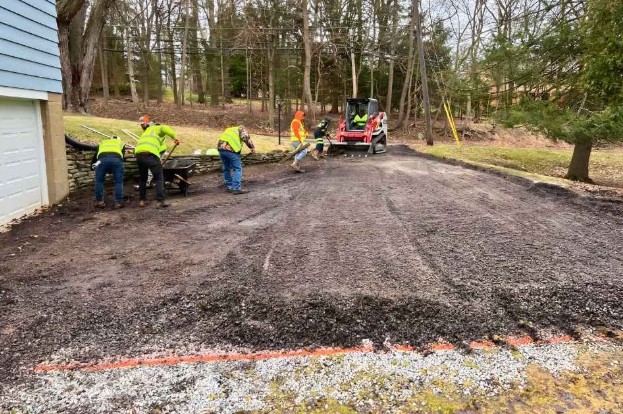 Experienced Asphalt Paving Services in Pittsburgh Property Owners Trust
