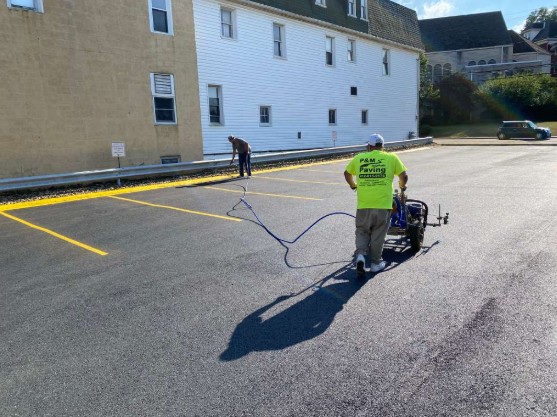 Find Experienced Paving Professionals in Pittsburgh for Your Next Project