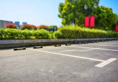 asphalt-parking-lot-paving-1